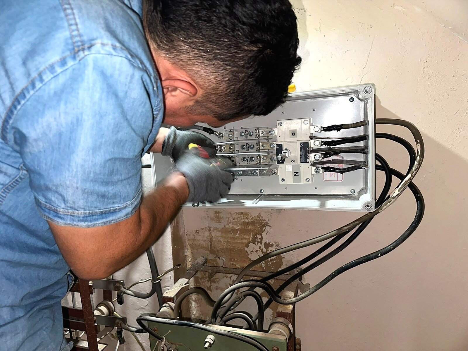 Renovación de cuadro eléctrico en Burjassot
